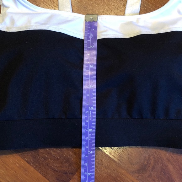 Fabletics Sports Bra. Size small. Great condition - Picture 5 of 10